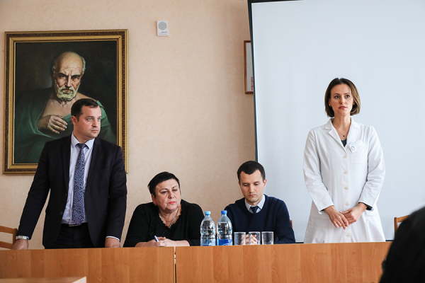 Доктор вернулся на участок