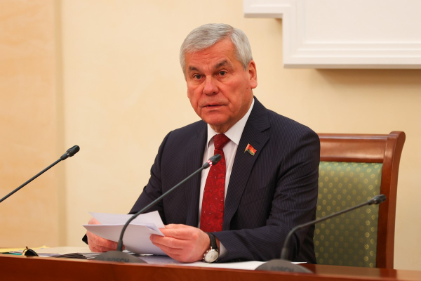 Достойно служить Беларуси