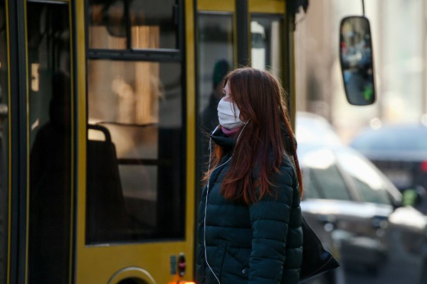 Автобус дальше не пойдет, пока пассажиры не наденут маски