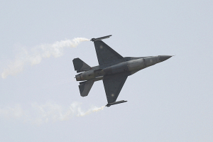 Нидерланды завершат поставку обещанной партии истребителей F-16 в Украину 26 мая
