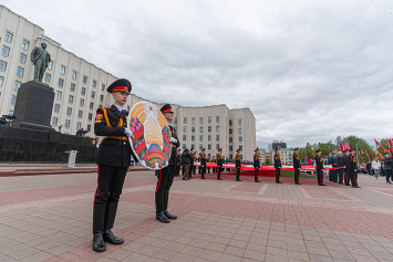 Национальный код и генетическая память — в Могилеве прошло торжество в честь государственных символов