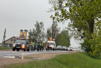 Около 100 человек стали участниками автомотовелопробега «Православная молодежь за здоровый образ жизни»