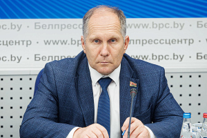 Влажность зерна — важный критерий. Представитель Минсельхозпрода рассказал о состоянии полей и видах на урожай