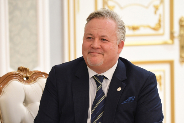Президент: никто нас не должен поучать